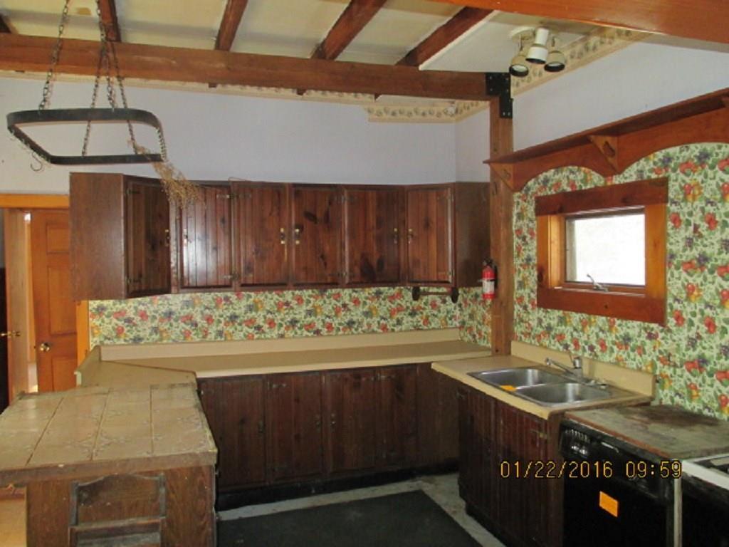 7 Pratt Hill Road Hartford, ME 04220 - Photo 2 of 11 Photo