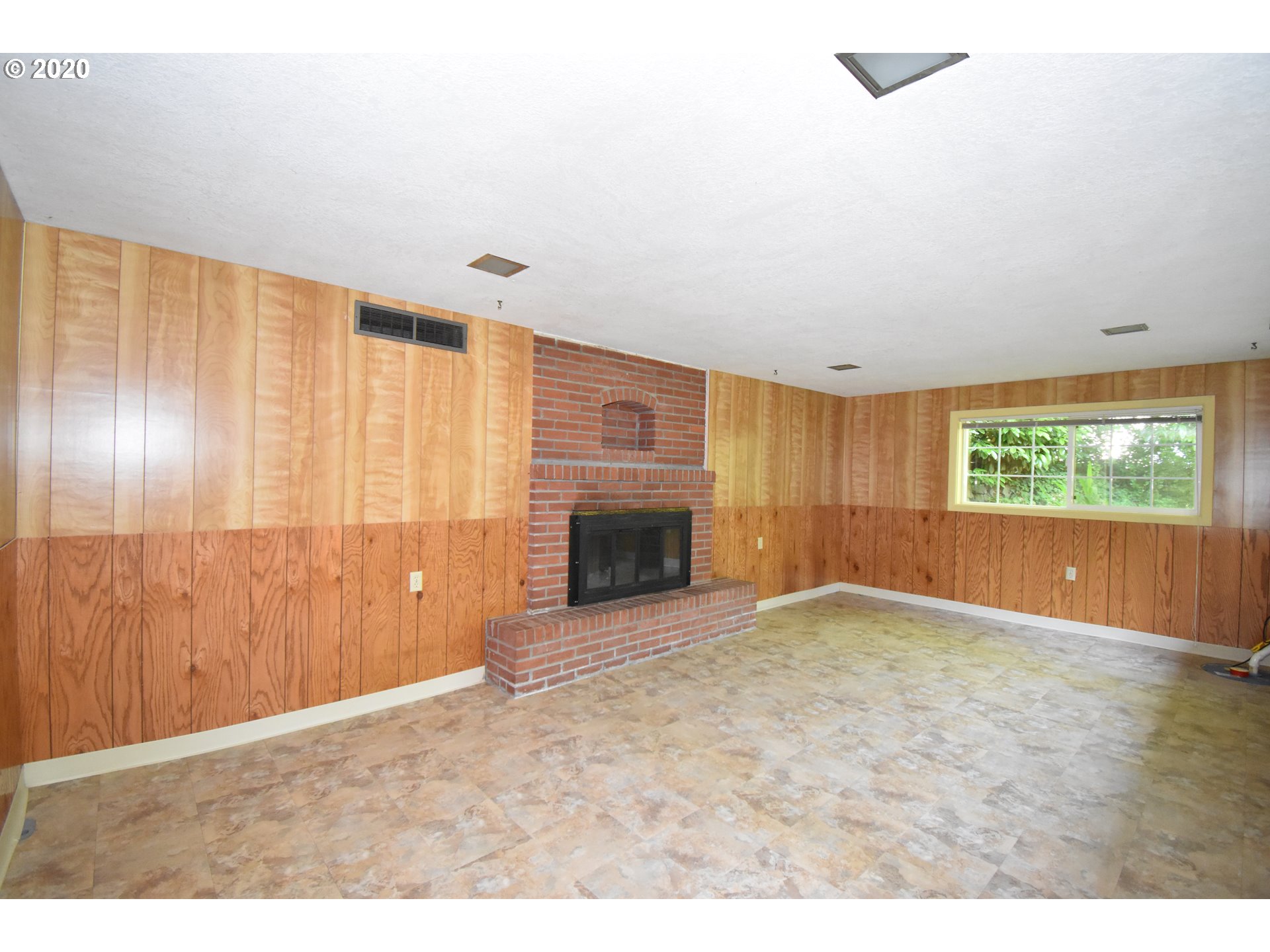 11200 Northwest Reeves Street Portland, OR 97229 - Photo 17 of 32 Gallery Image 17