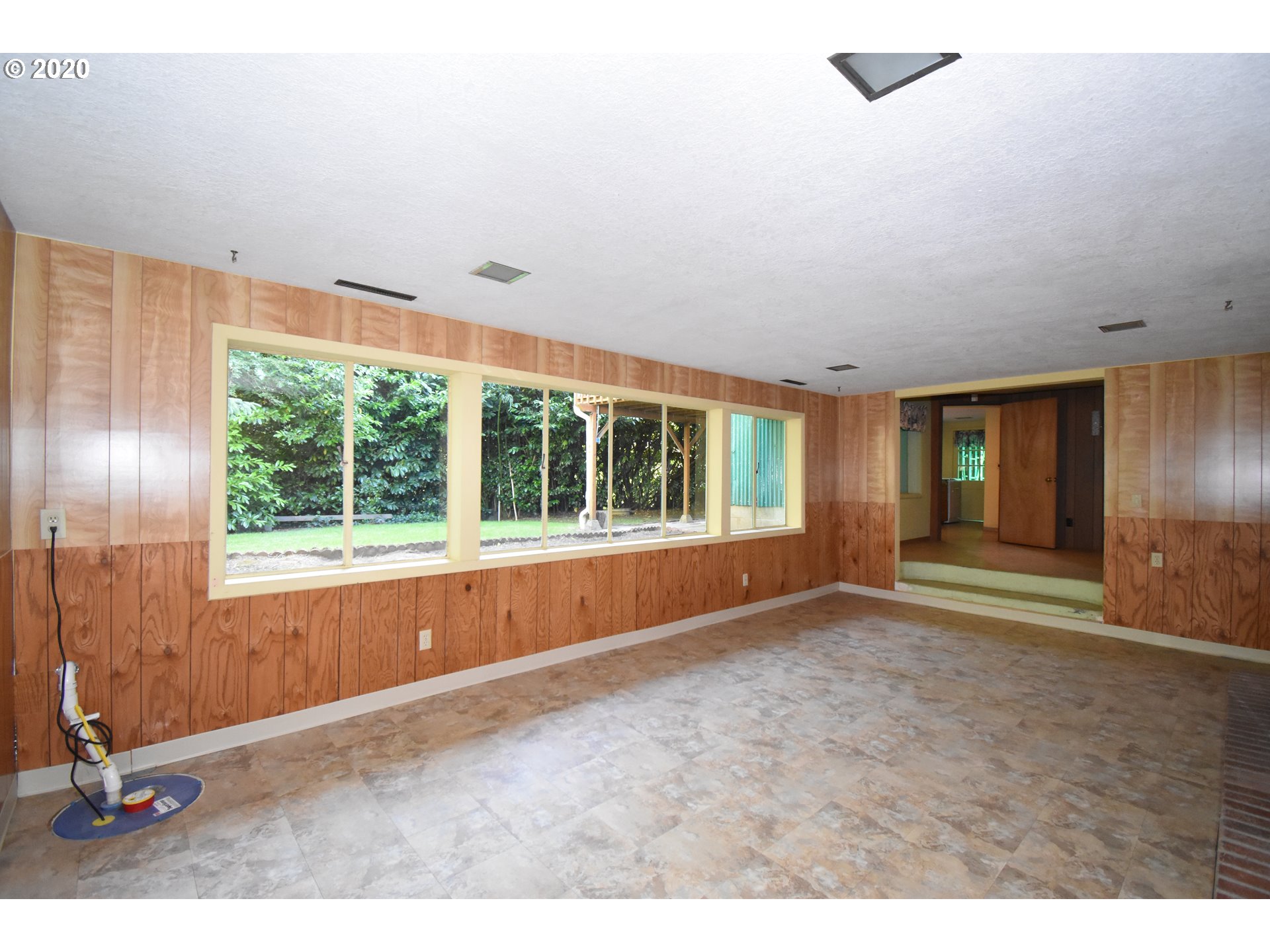 11200 Northwest Reeves Street Portland, OR 97229 - Photo 18 of 32 Gallery Image 18