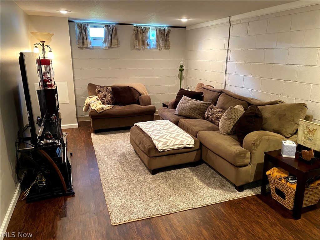 31668 Densmore Road Willowick, OH 44095 - Photo 19 of 24