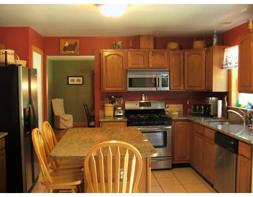 945 Middle Road Acushnet, MA 02743 - Photo 17 of 23 Gallery Image 17