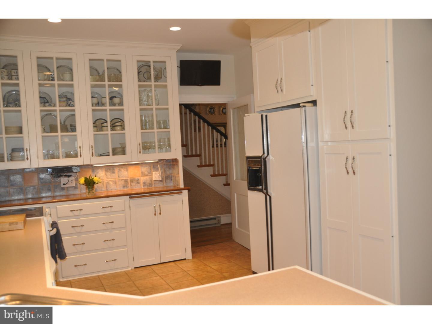19 Llandaff Road Havertown, PA 19083 - Photo 11 of 24