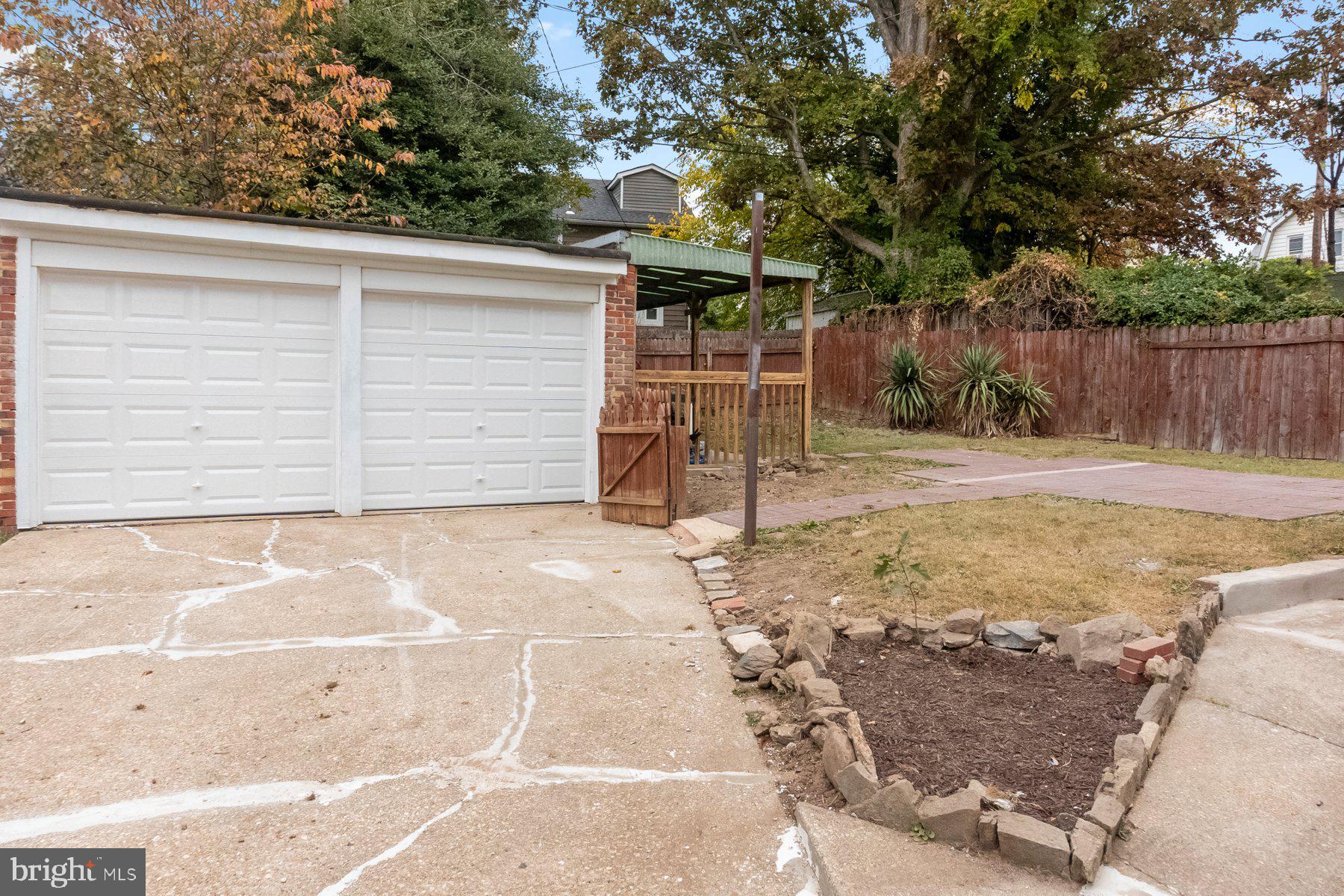 5216 Biddison Lane Baltimore, MD 21206 - Photo 25 of 32 a view of a backyard