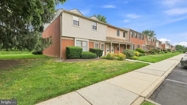 $285,000 | 1155 York Rd., Unit B11, Warminster, PA 18974