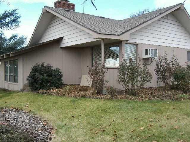 251 Phipps Road Outlook, WA 98938 - Photo 6 of 6 a front view of a house with garden