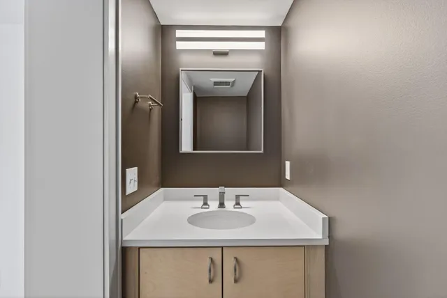 $995,000 | 24 Mattie Lane, Durham, ME 04222