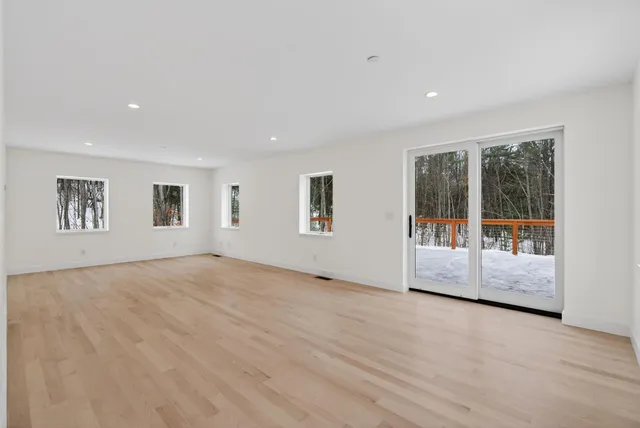 $995,000 | 24 Mattie Lane, Durham, ME 04222