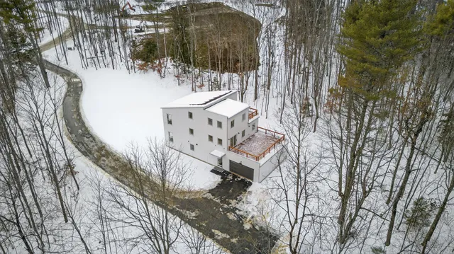 $995,000 | 24 Mattie Lane, Durham, ME 04222