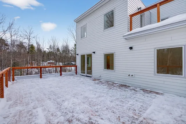 $995,000 | 24 Mattie Lane, Durham, ME 04222
