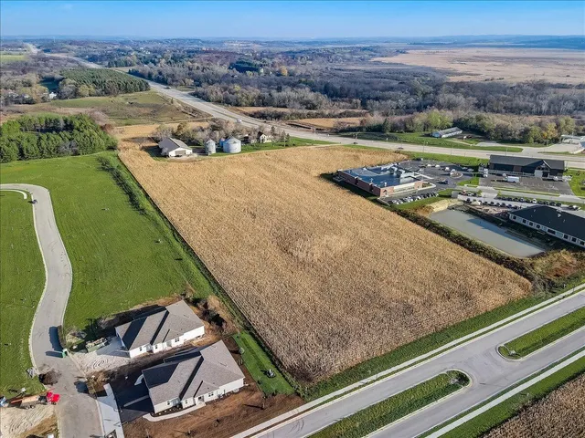 $1,175,000 | 83 Highway 83, Mukwonago, WI 53149