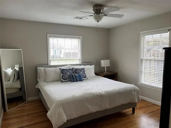 $3,250 | 4000 Winfield Avenue, Fort Worth, TX 76109