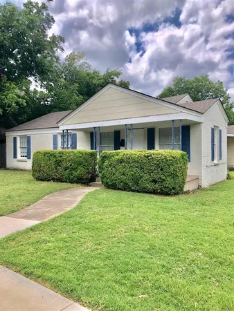 $3,250 | 4000 Winfield Avenue, Fort Worth, TX 76109