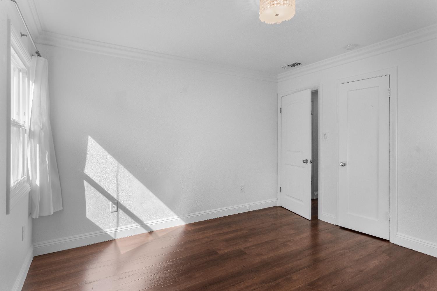 4201 56th Street Sacramento, CA 95820 - Photo 16 of 32