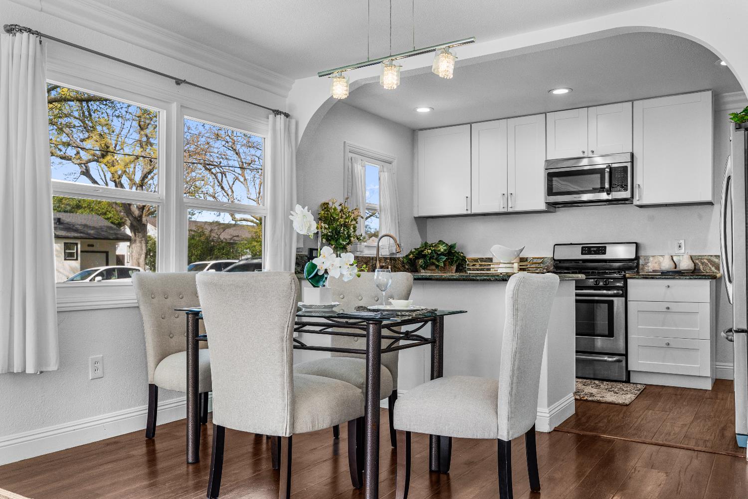 4201 56th Street Sacramento, CA 95820 - Photo 5 of 32