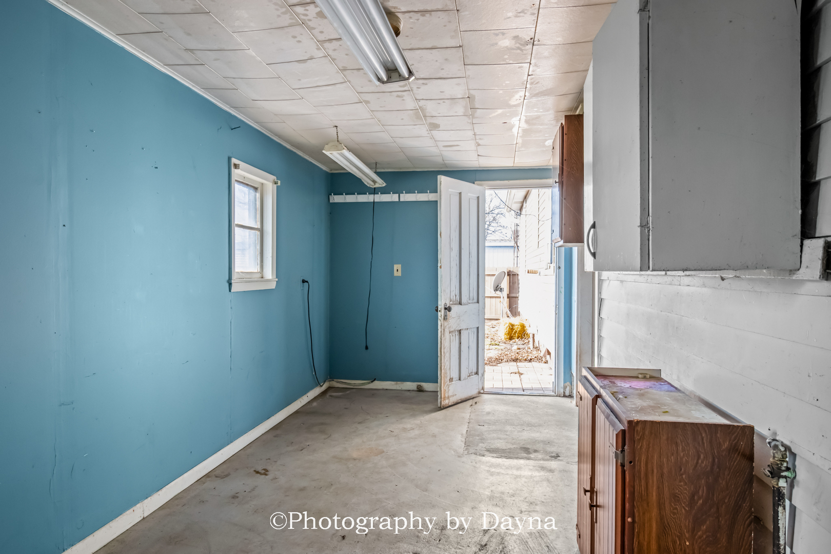 317 Thomas Street Martinton, IL 60951 - Photo 16 of 22 a view of an empty room