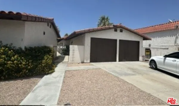 $2,350 | 74430 Driftwood Drive, Palm Desert, CA 92260