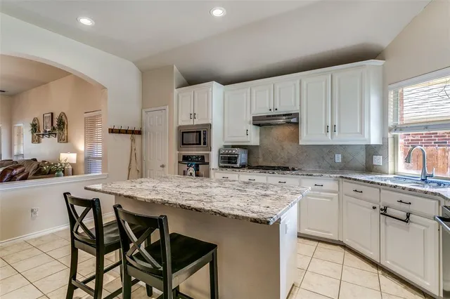 $365,000 | 10121 Ash Creek Lane, Fort Worth, TX 76177