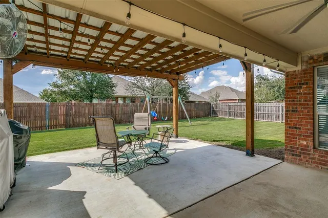 $365,000 | 10121 Ash Creek Lane, Fort Worth, TX 76177