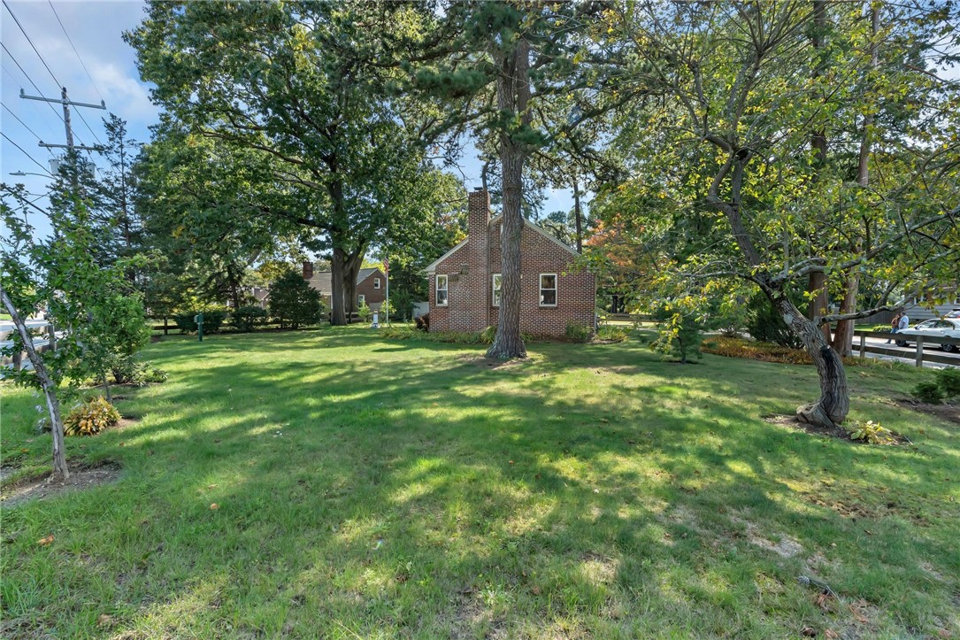 2200 Shore Road Warwick, RI 02889 - Photo 5 of 36 Gallery Image 5