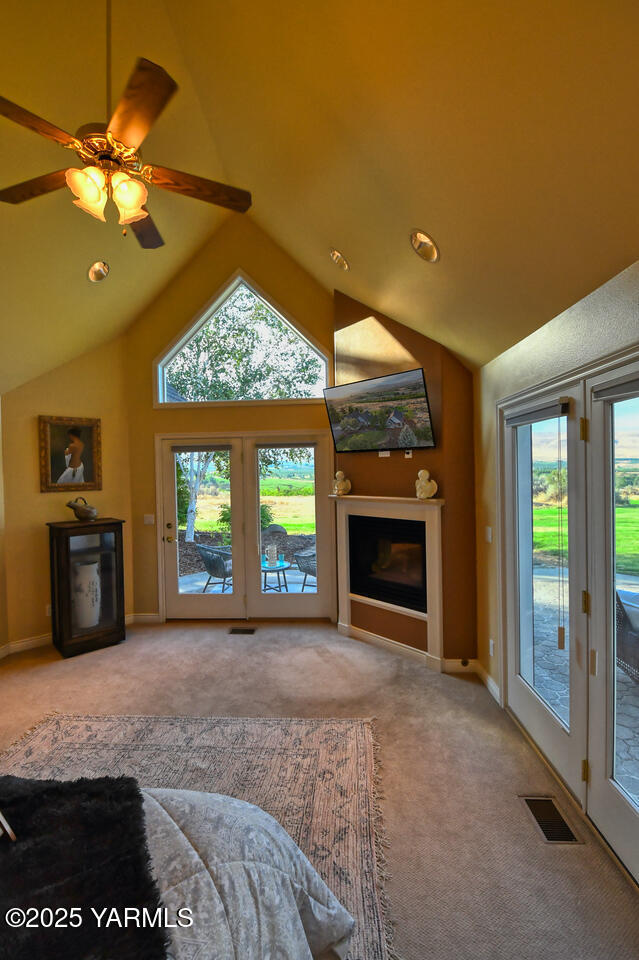 15783 Fisk Road Yakima, WA 98908 - Photo 25 of 61 Primary w/FP and French doors