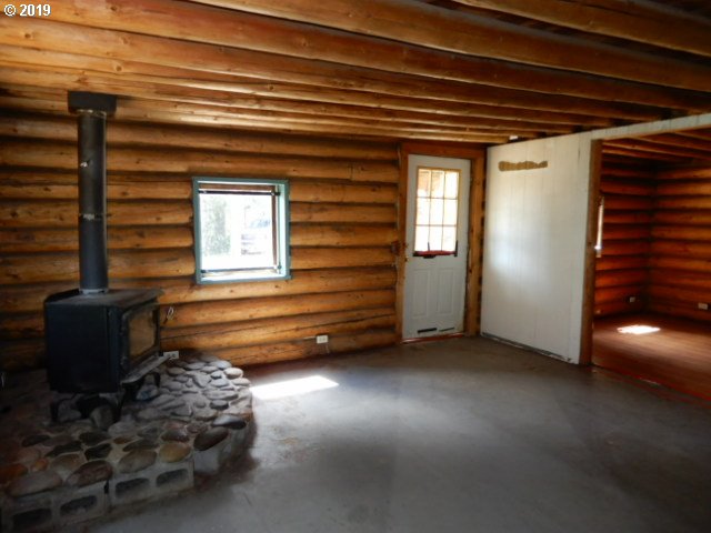 12900 North Myrtle Road Myrtle Creek, OR 97457 - Photo 2 of 18 Gallery Image 2