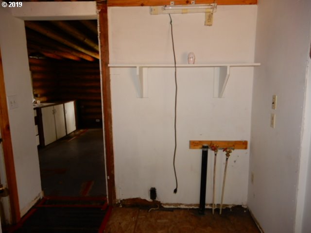 12900 North Myrtle Road Myrtle Creek, OR 97457 - Photo 8 of 18 Gallery Image 8