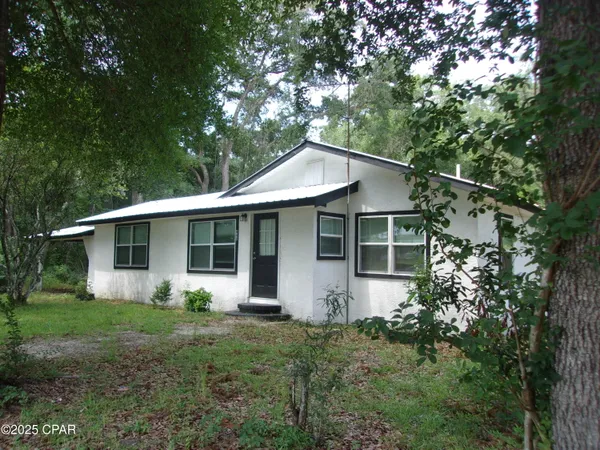 $149,900 | 668 Wrights Creek Road, Caryville, FL 32427