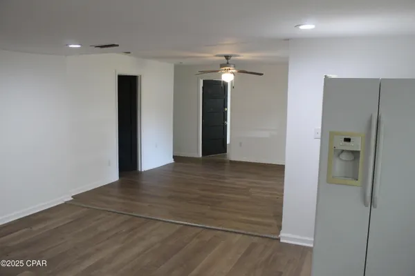 $149,900 | 668 Wrights Creek Road, Caryville, FL 32427