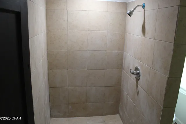 $159,000 | 668 Wrights Creek Road, Caryville, FL 32427