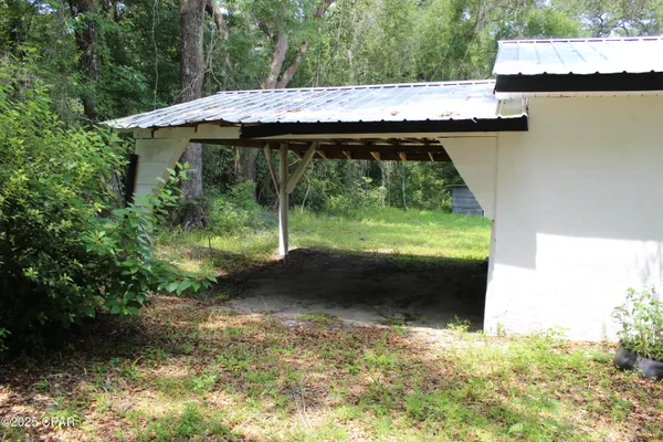 $149,900 | 668 Wrights Creek Road, Caryville, FL 32427
