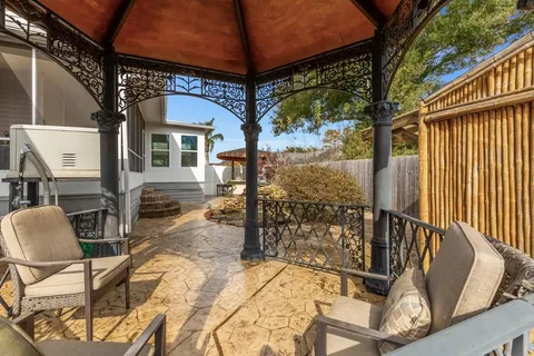 $340,000 | 311 Nottaway Drive, Destrehan, LA 70047