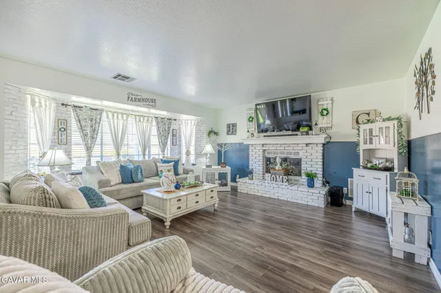 $615,000 | 41738 Shain Lane, Quartz Hill, CA 93536