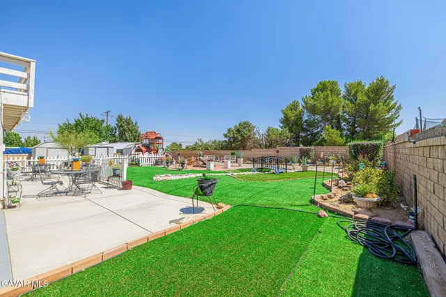 $615,000 | 41738 Shain Lane, Quartz Hill, CA 93536