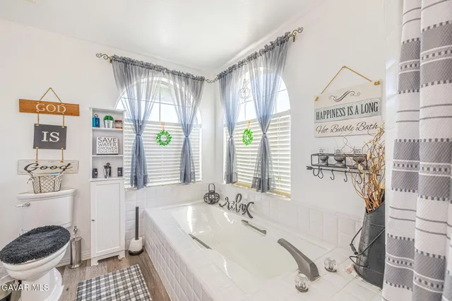 $615,000 | 41738 Shain Lane, Quartz Hill, CA 93536