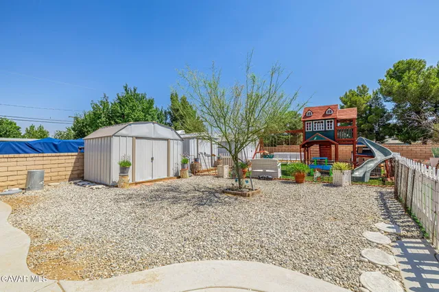 $615,000 | 41738 Shain Lane, Quartz Hill, CA 93536