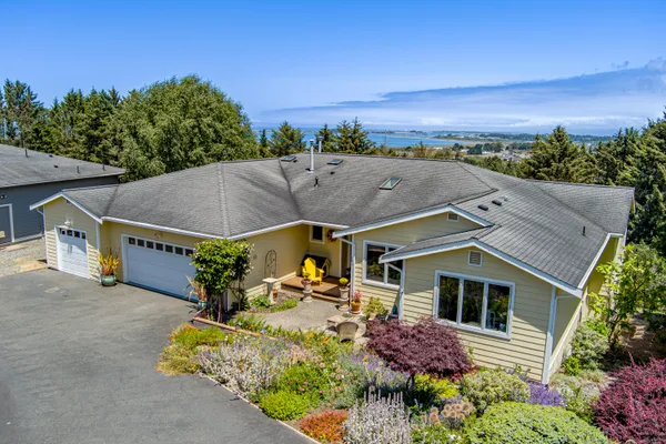 $900,000 | 110 Barscape Lane, Humboldt Hill, CA 95503