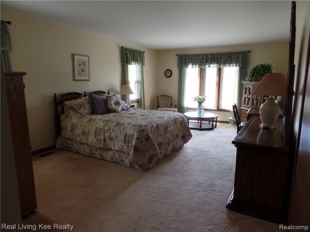 1810 Snowden Circle Rochester Hills, MI 48306 - Photo 28 of 46