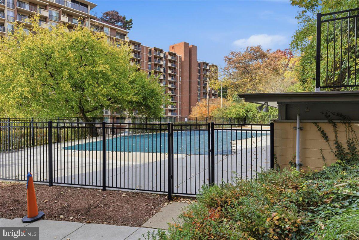 1200 South Arlington Ridge Road, Unit 311 Arlington, VA 22202 - Photo 16 of 17