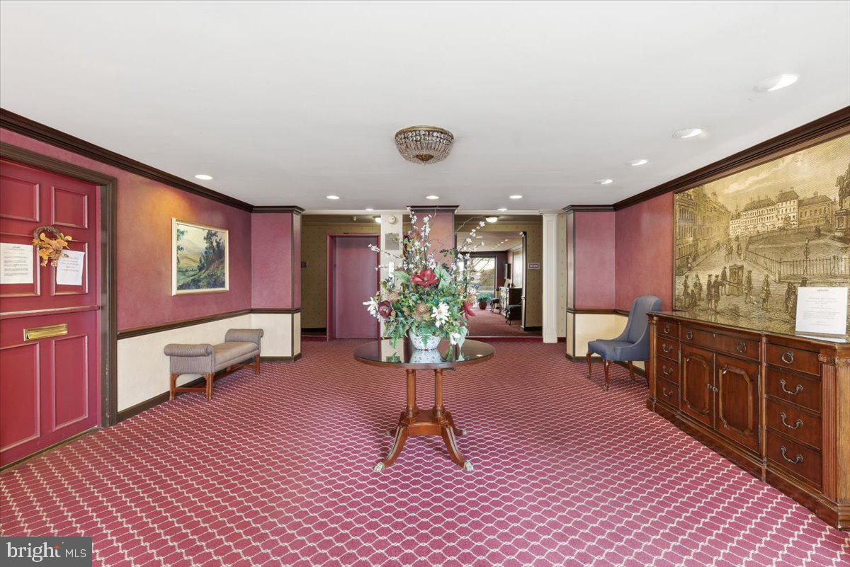 1200 South Arlington Ridge Road, Unit 311 Arlington, VA 22202 - Photo 2 of 17