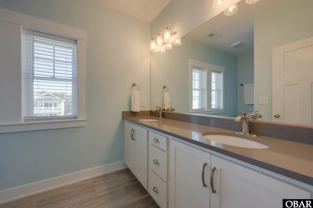 $1,845,000 | 984 Cruz Bay Lane, Corolla, NC 27927