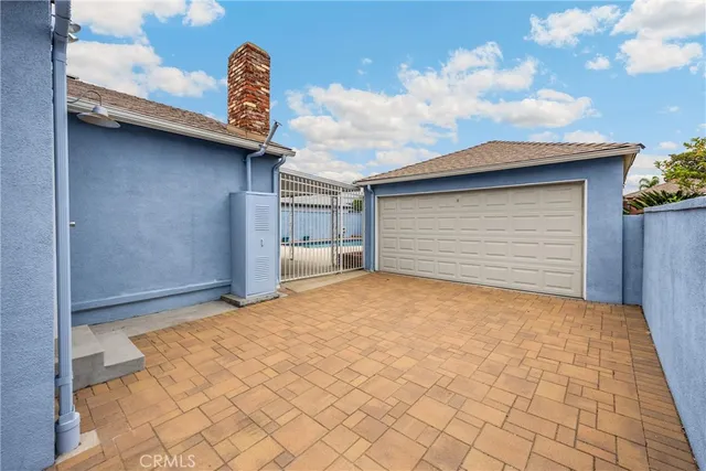 $889,000 | 8828 Zeiler Avenue, Arleta, CA 91331