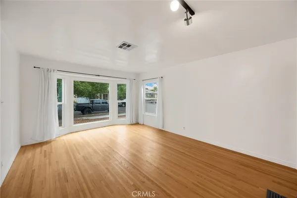 $889,000 | 8828 Zeiler Avenue, Arleta, CA 91331