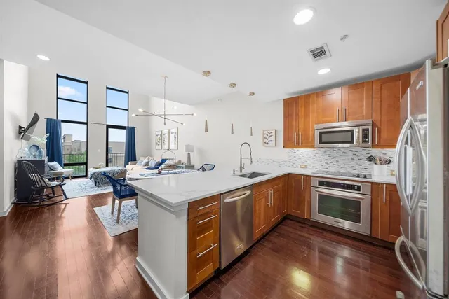 $389,000 | 2608 Museum Way, Unit 3417, Fort Worth, TX 76107