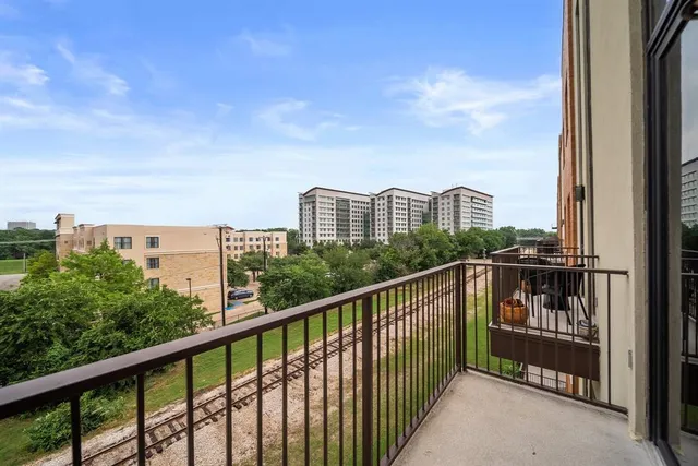 $389,000 | 2608 Museum Way, Unit 3417, Fort Worth, TX 76107