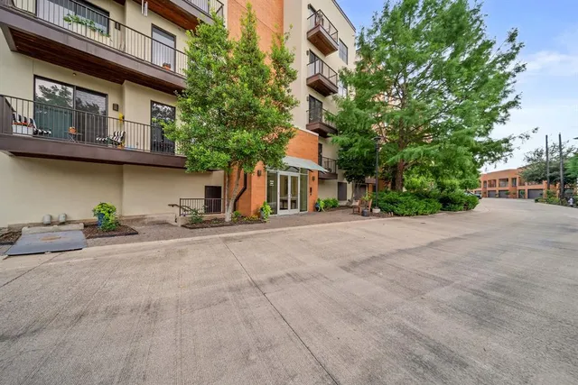 $389,000 | 2608 Museum Way, Unit 3417, Fort Worth, TX 76107