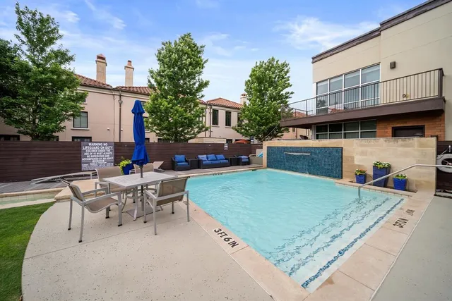 $389,000 | 2608 Museum Way, Unit 3417, Fort Worth, TX 76107