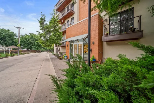 $389,000 | 2608 Museum Way, Unit 3417, Fort Worth, TX 76107