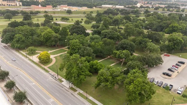 $389,000 | 2608 Museum Way, Unit 3417, Fort Worth, TX 76107