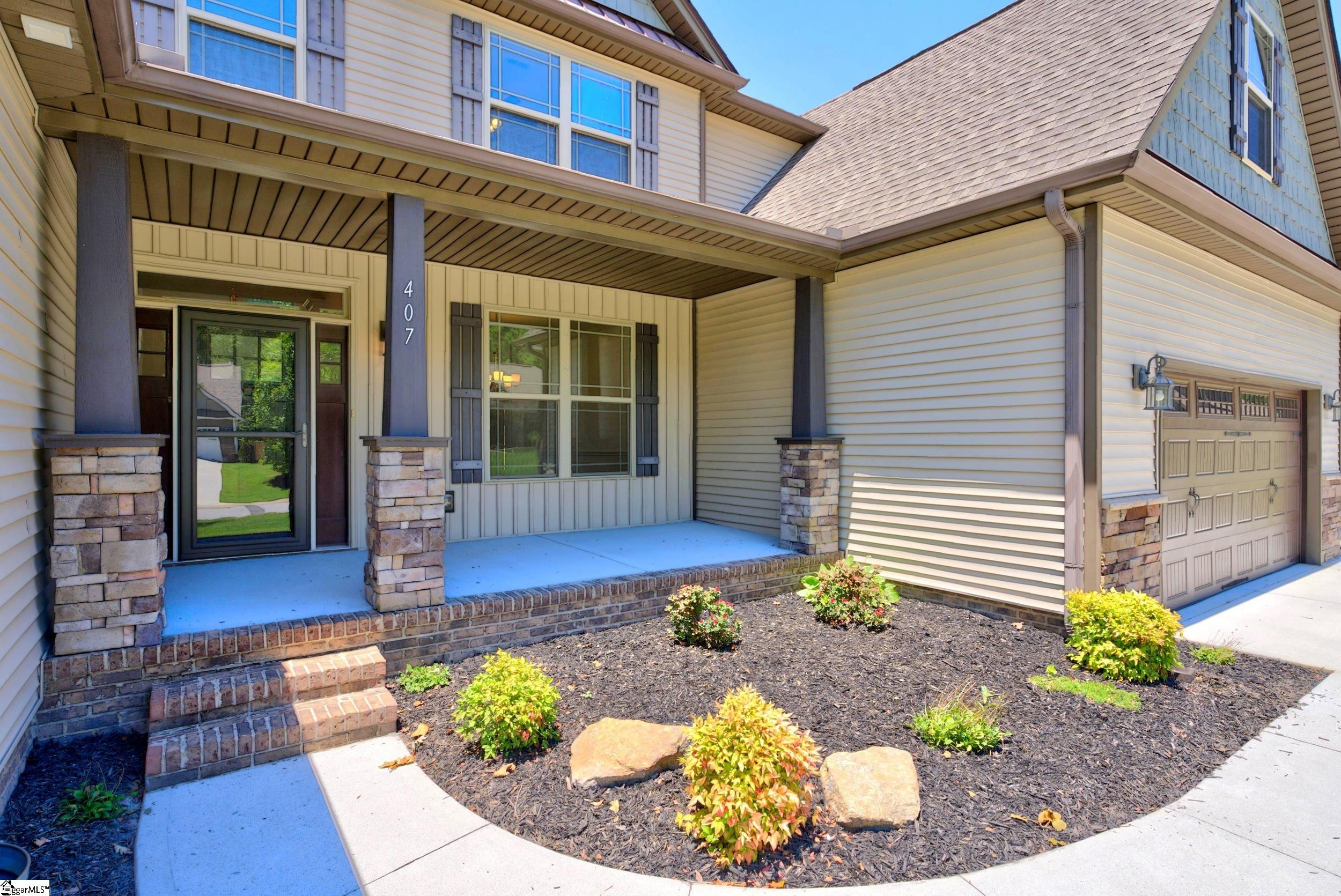 407 Oak Ridge Place Easley, SC 29642 - Photo 3 of 46