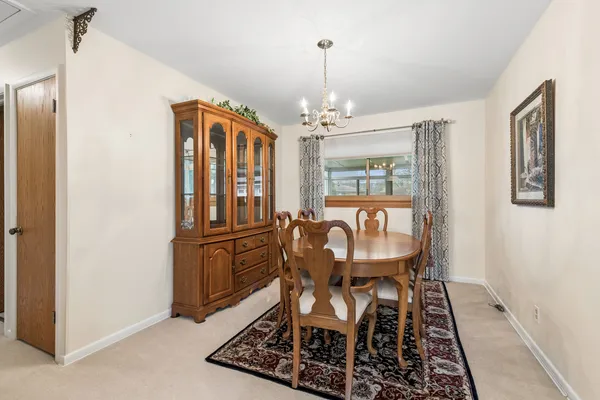 $524,900 | 1715 Verde Court, Mount Prospect, IL 60056